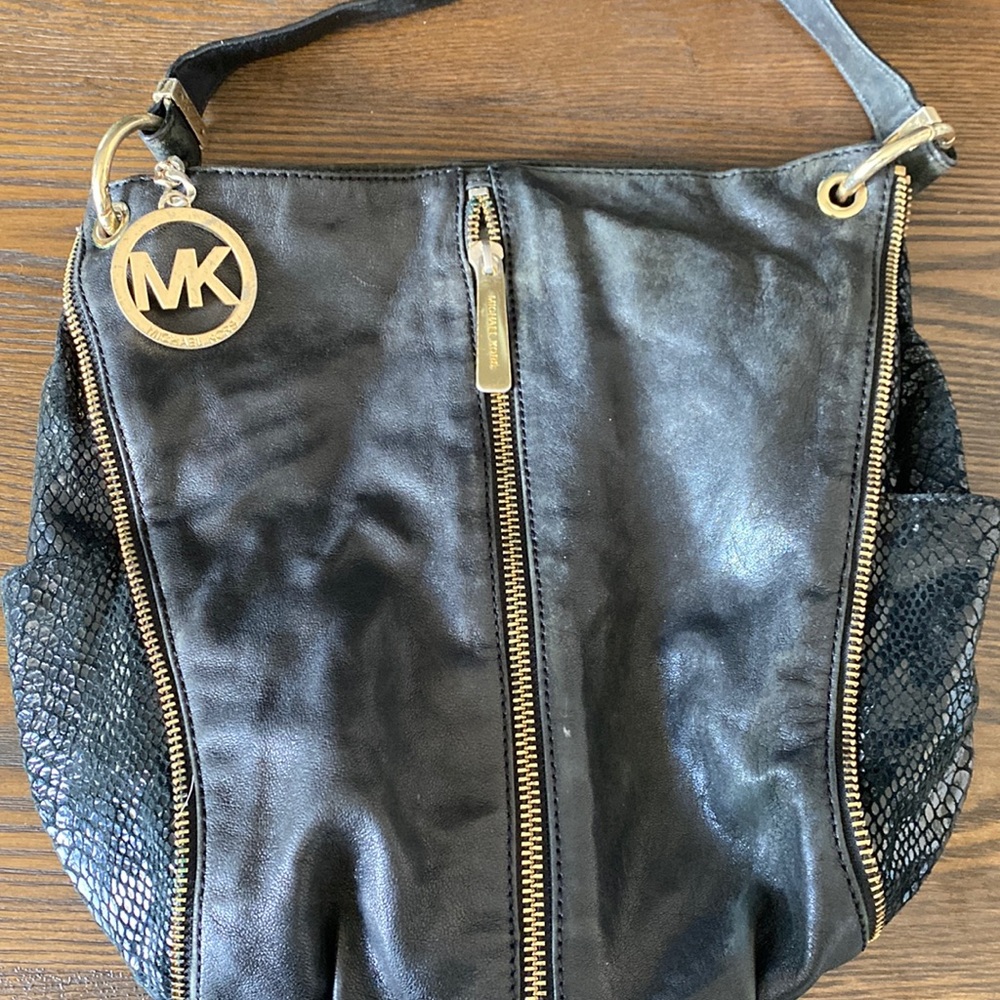 Black Michael kors purse